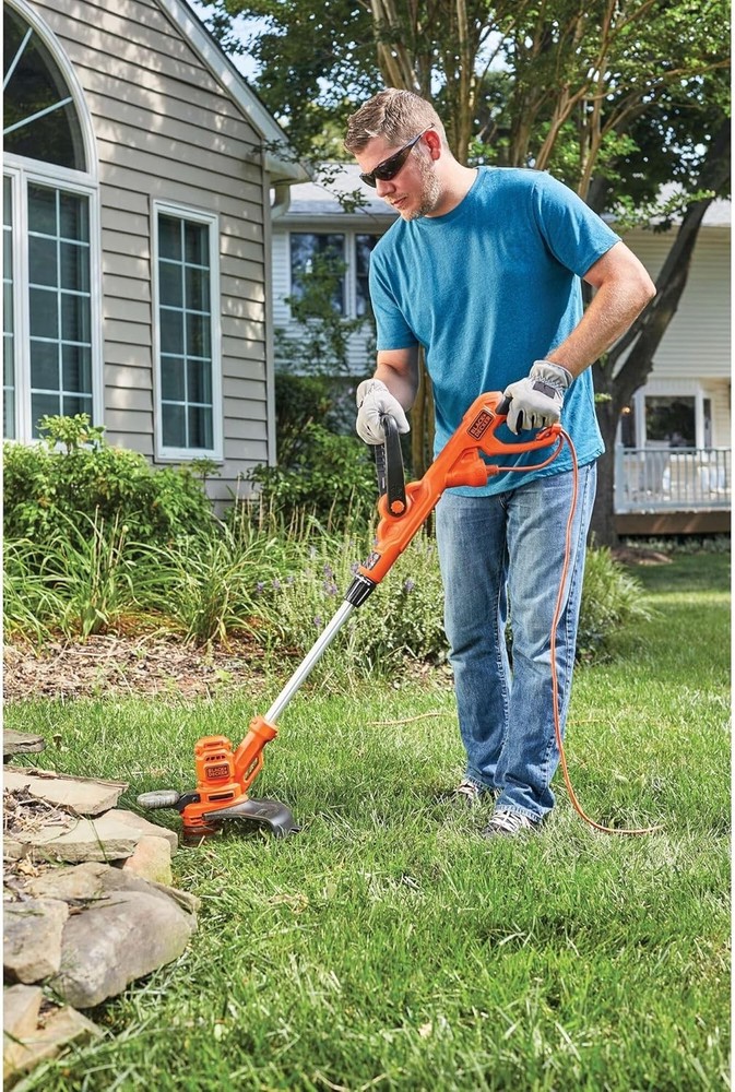 BLACK DECKER Weed Wacker W/ Auto Feed 14-Inch 2 in 1 String Trimmer Lawn Edger
