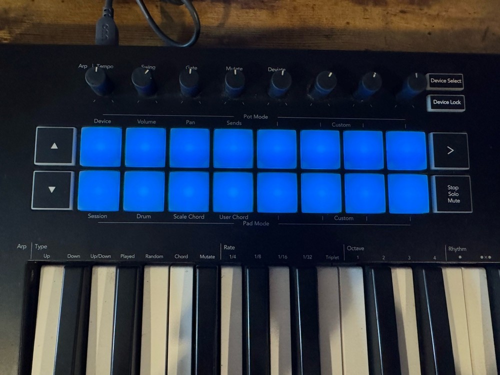 Novation Launchkey 25 With Power Cable - Used