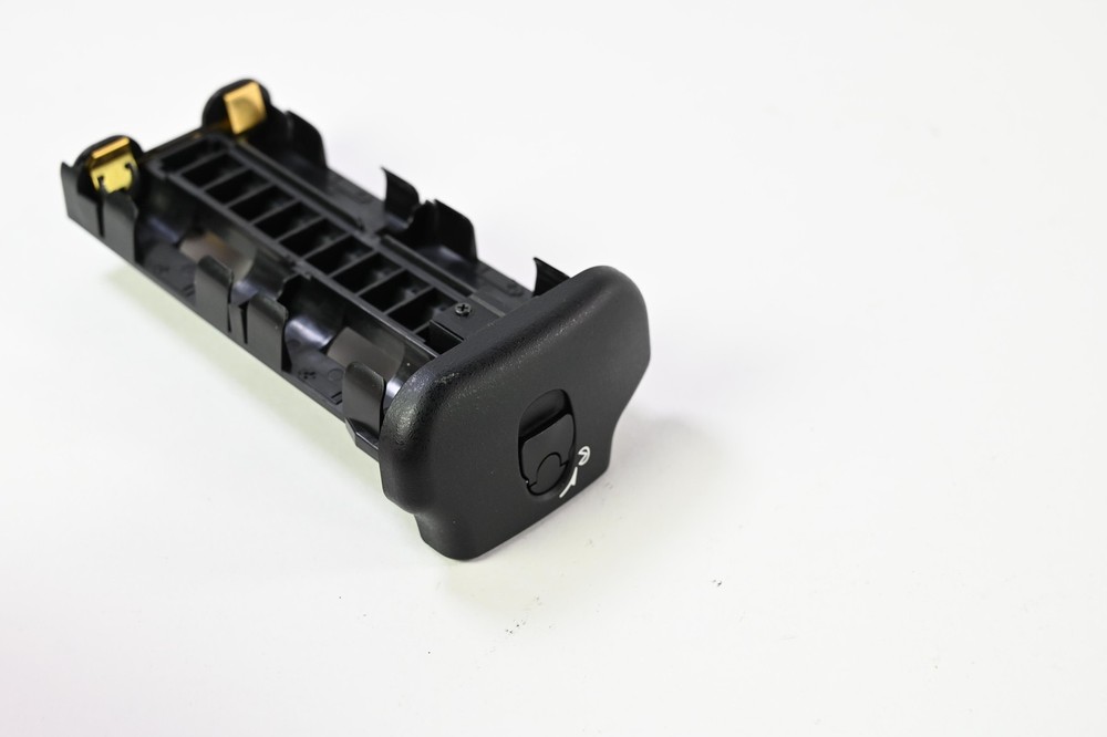 Nikon MS-D10 AA Battery Holder #G920