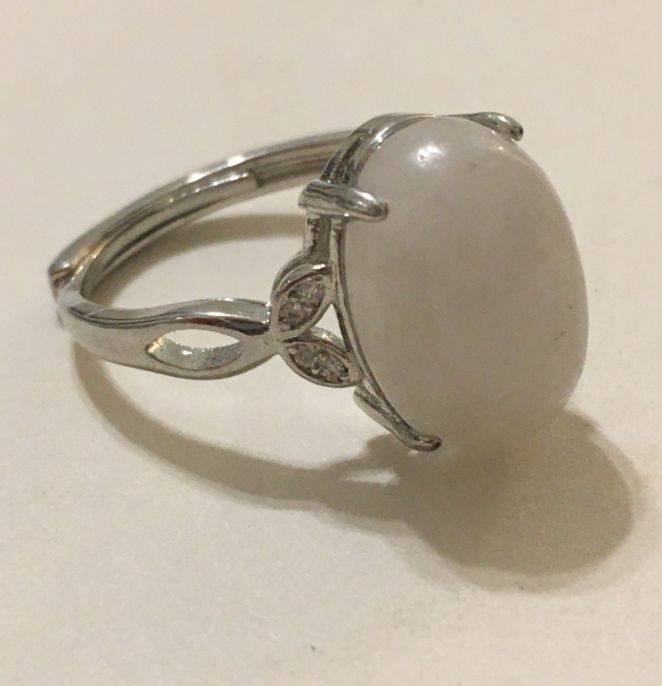 moonstone ring adjustable to size 6 & 7