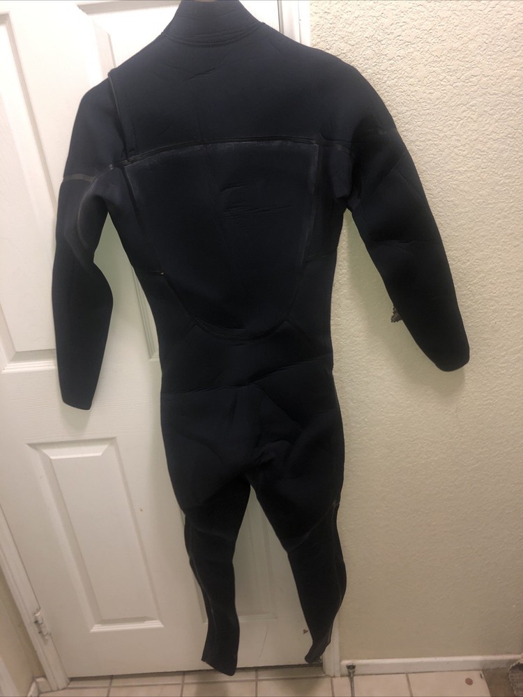 NEED ESSENTIALS 4/3mm Chest-Zip Wetsuit – Medium Tall – Black