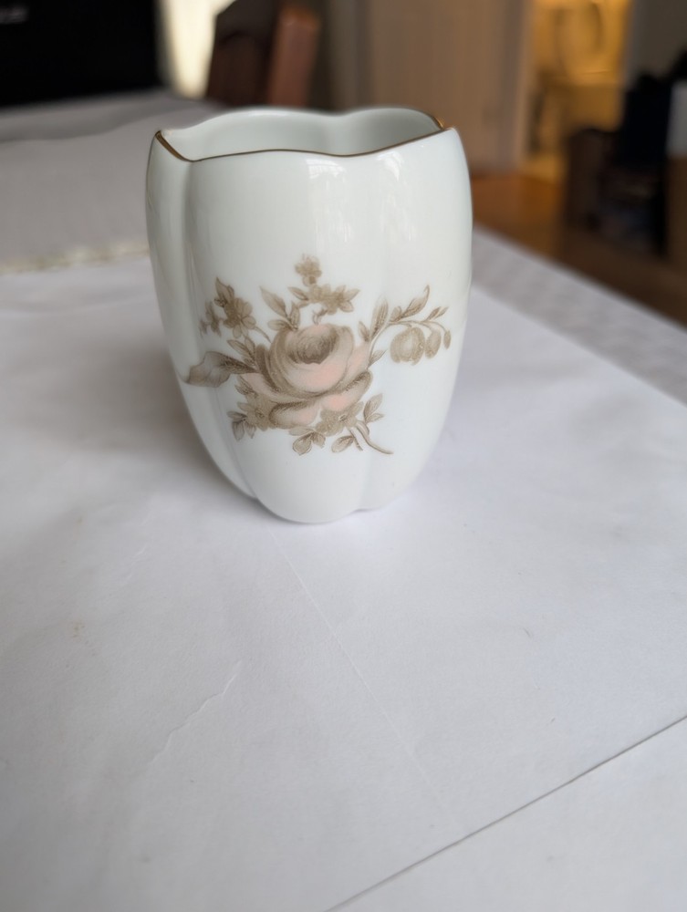 Vintage Rosenthal 3” Cup “Colonial Rose”