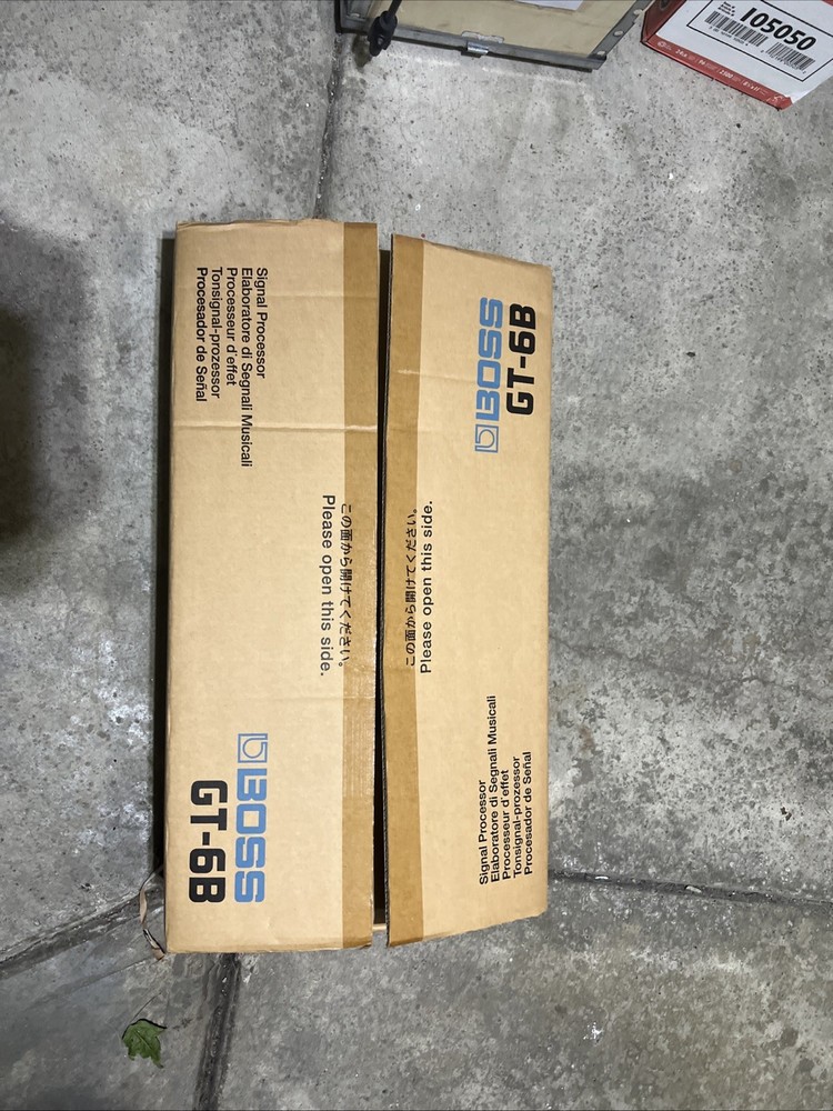 Boss GT-6B Bass Effects Processor Red