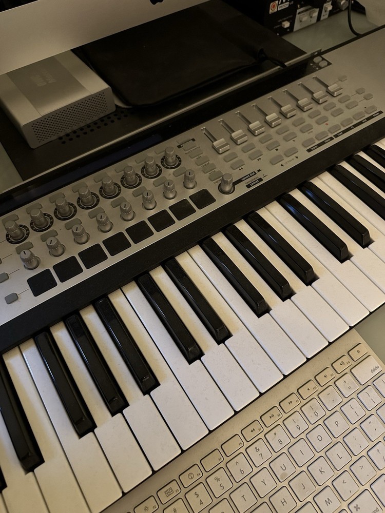 Novation SL MKII 49 key USB MIDI Controller Keyboard