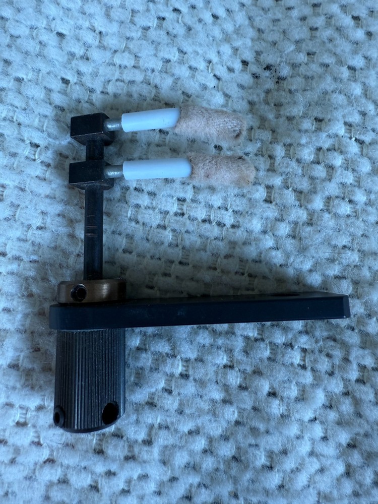 Dual Prong Archery Flipper Rest