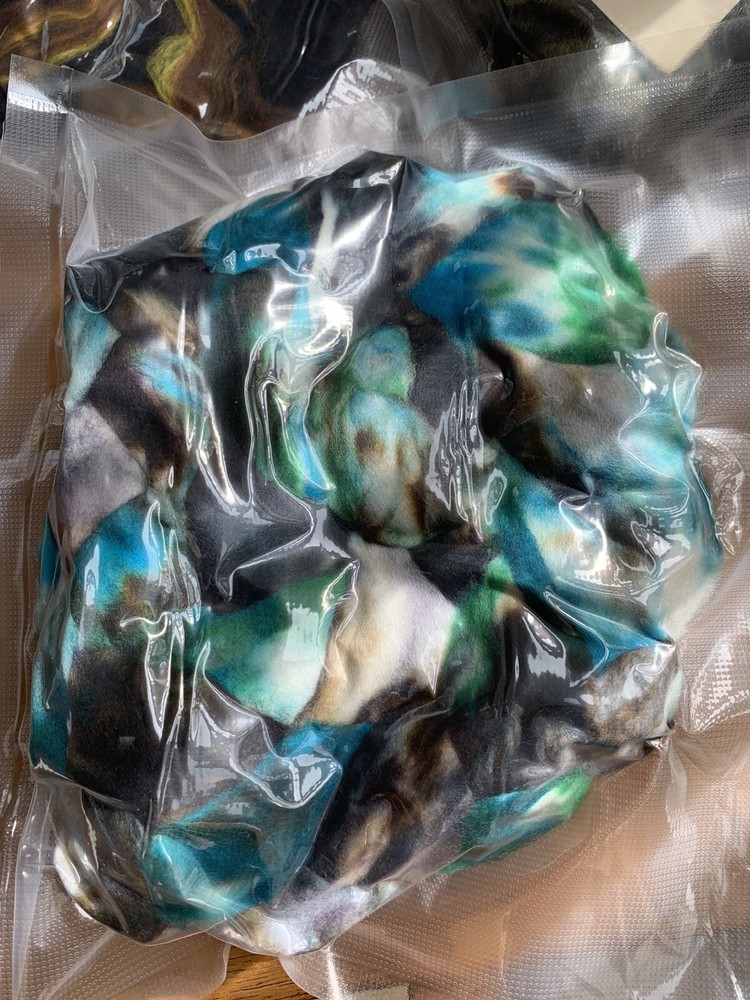 4 Oz Unlabeled Merino Roving