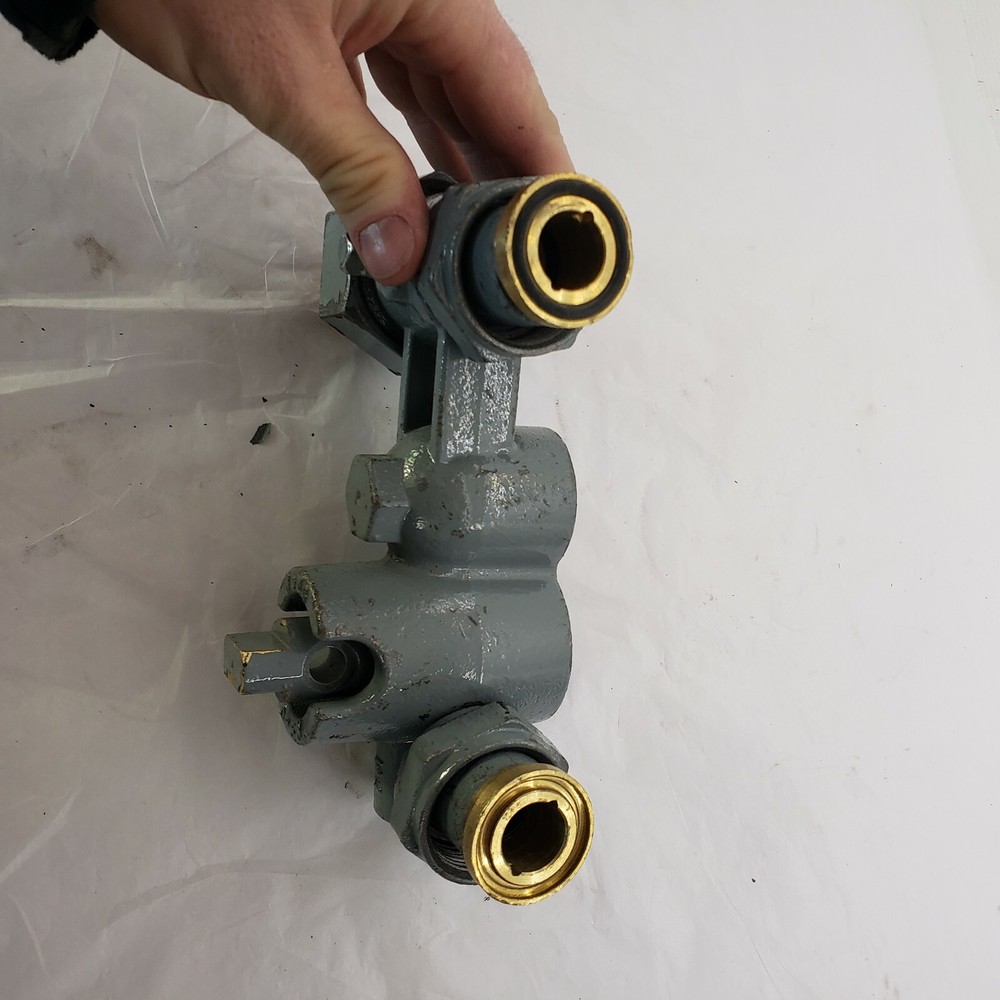 Mueller Gas Meter Bar