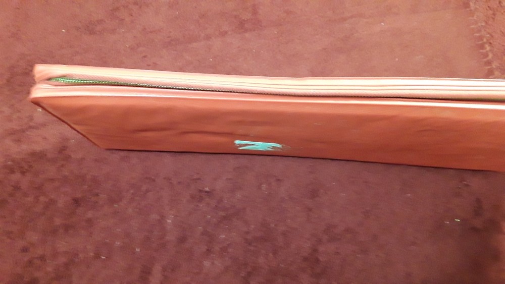 Knitting needles in zipper case