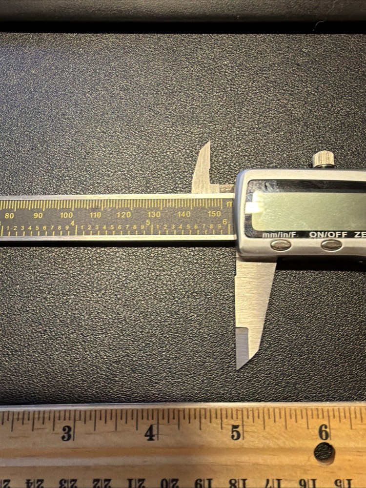 Carrera Precision Model Metal 9"Digital Calipers Needs Battery J