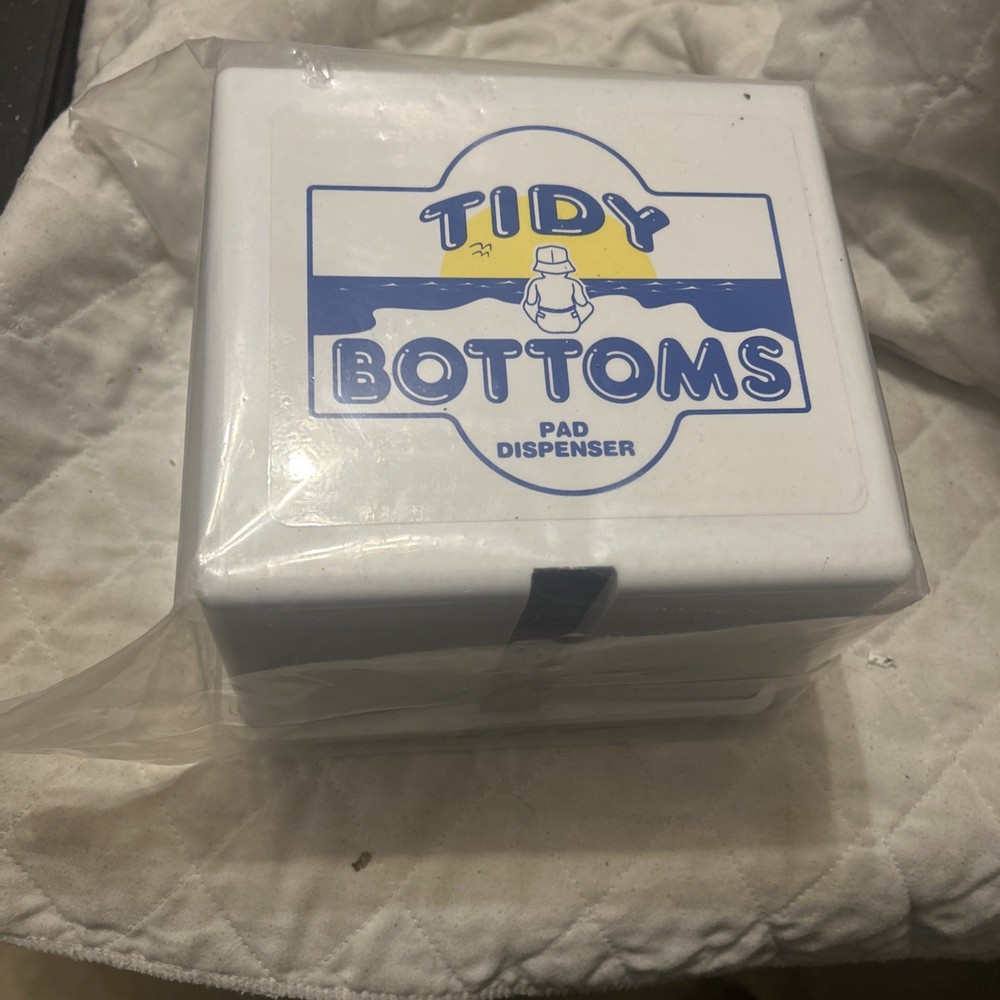 Vintage Tidy Bottoms Pad Dispenser diaper changes Hanging With Lock