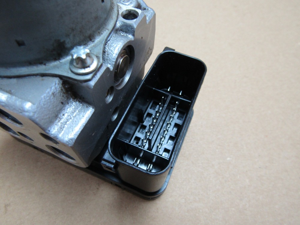 Honda CRF 300L LA-M 2021 ABS pump control unit module (9200)