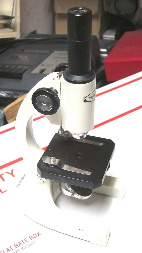 FREY SCIENTIFIC # 103 MICROSCOPE SCHOOL SURPLUS NEW CONDITION