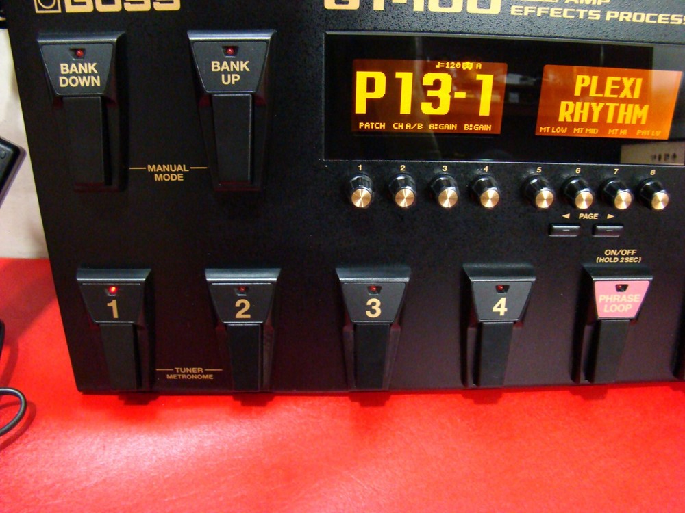 BOSS GT-100 Multi-Effects Guitar Effect Pedal COSM AMP EFFECTS PROCESSOR TESTED