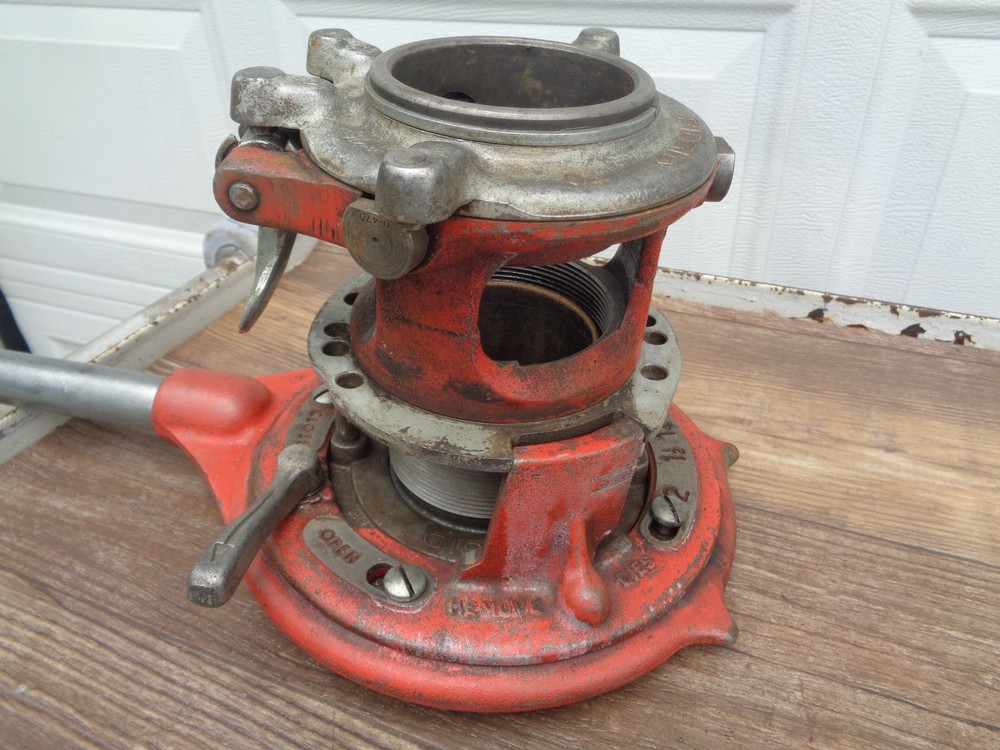 RIDGID 65-R Heavy-Duty Pipe Threader Tool 1"-2" Capacity
