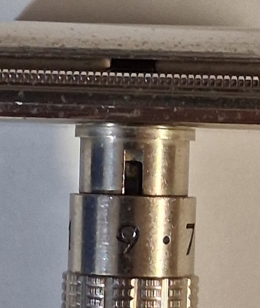 Gillette Slim Adjustable N-2