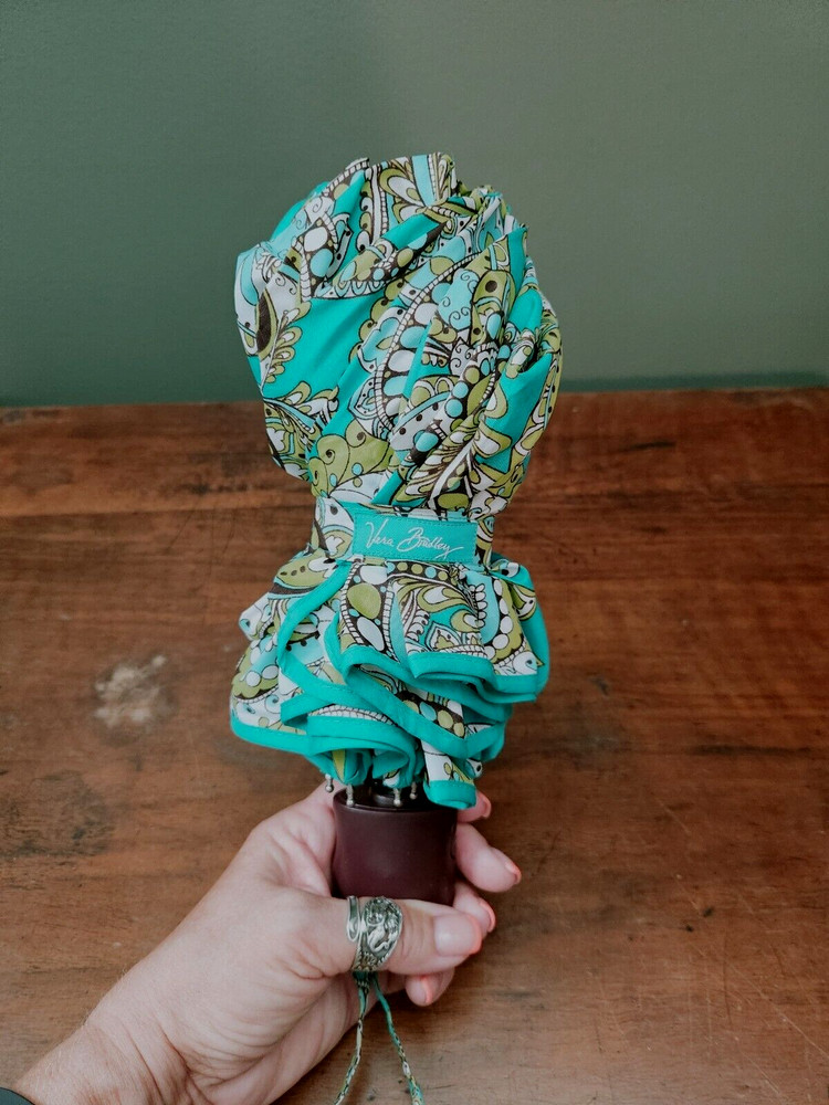 Vera Bradley Peacock Pattern Compact Umbrella Retired RARE EUC