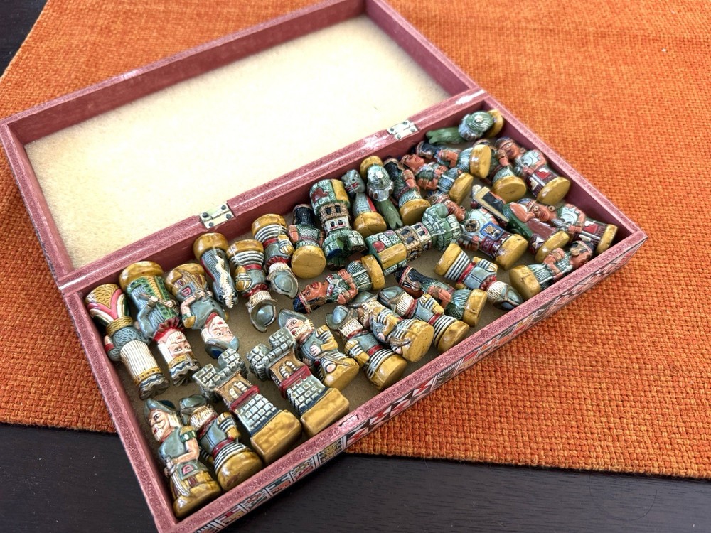 Chest Set Inca Warriors & Spaniards Hand-painted Ceramic