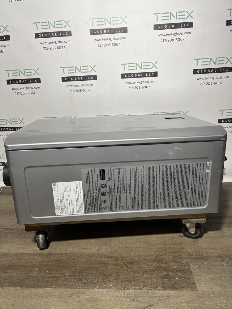 Rinnai RX180iN Smart Sense Nat Gas/Propane Tankless Water Heater (B-16 #1555)