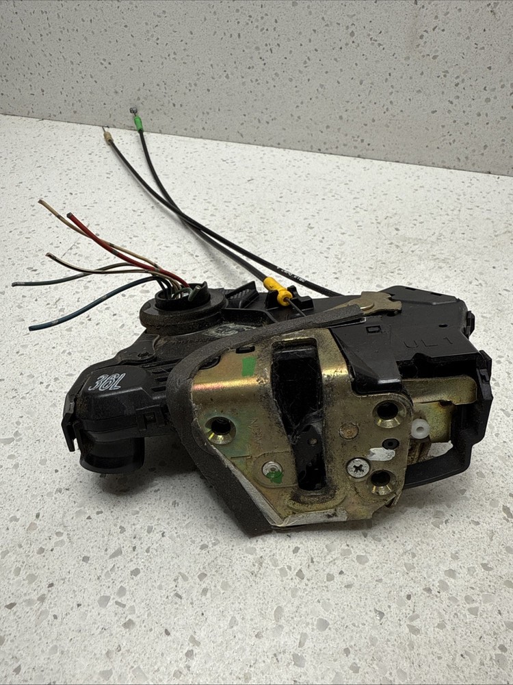 03-08 TOYOTA COROLLA Driver SIDE FRONT DOOR LOCK ACTUATOR ASSEMBLY