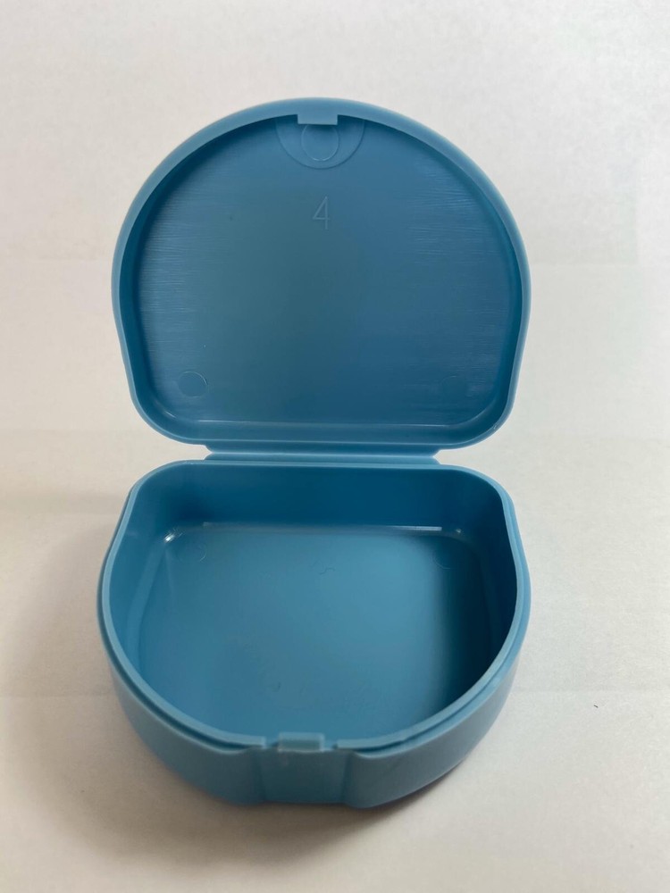 2-Dental Orthodontic Retainer Box Mouthguards Dentures Storage Case, Multi Color