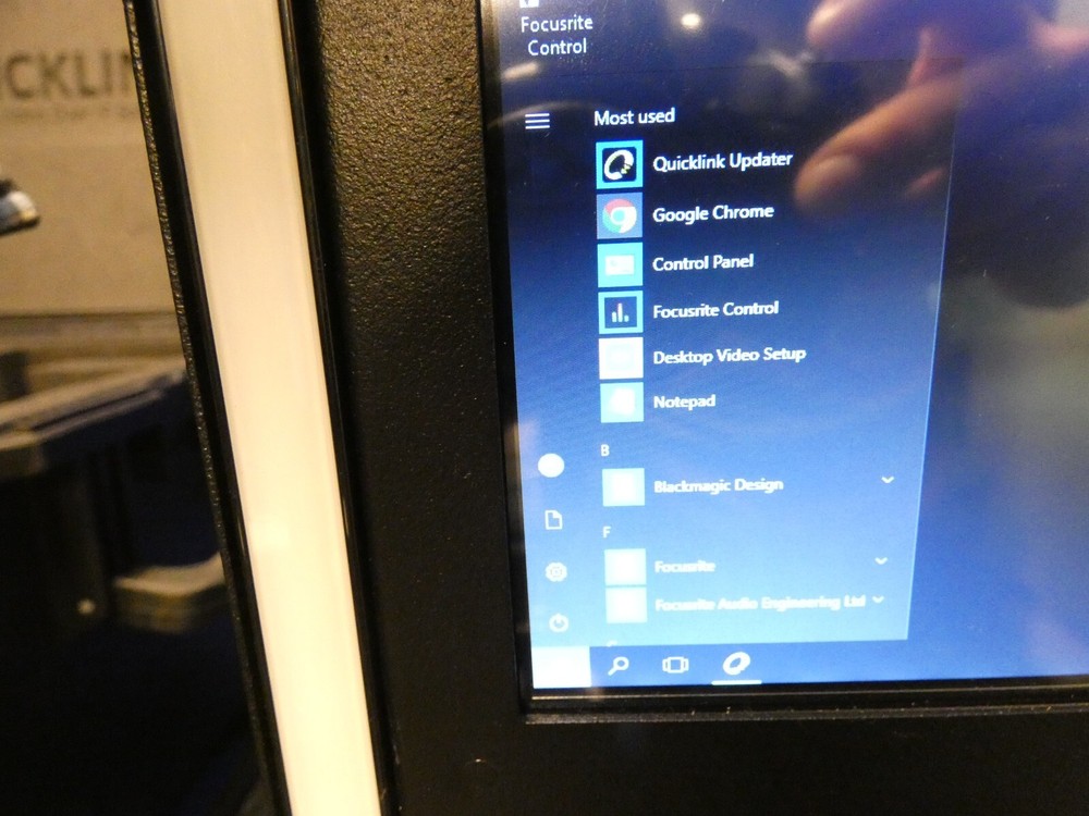 Quicklink ST500 Studio-In-A-Box & ST200 Encoder & Decoder, Case, Scarlett 2i2