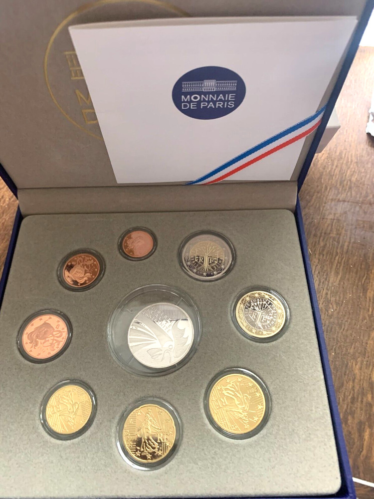 FRANCE SET PROOF CIRCULATING CORNERS PROOF SET 2014 (COQ SILVER)