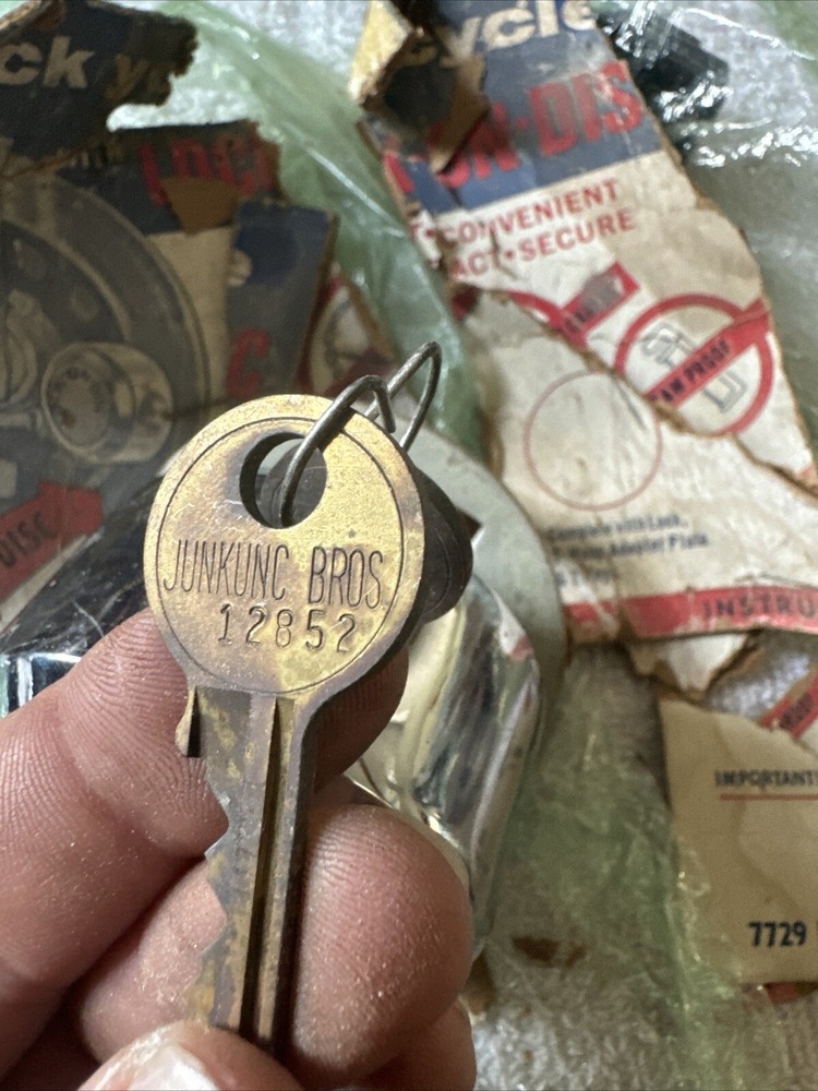 Anglers Lock on disc for motorcycle theft