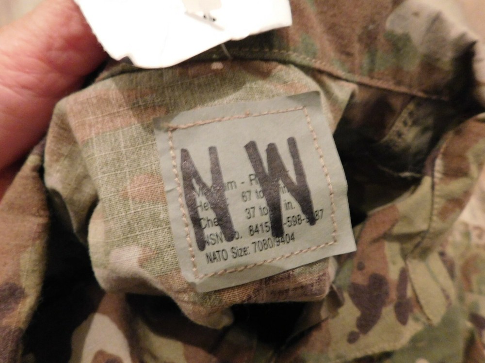 US ARMY OCP FLAME RESISTANT COAT SZ MEDIUM -REGULAR NEW