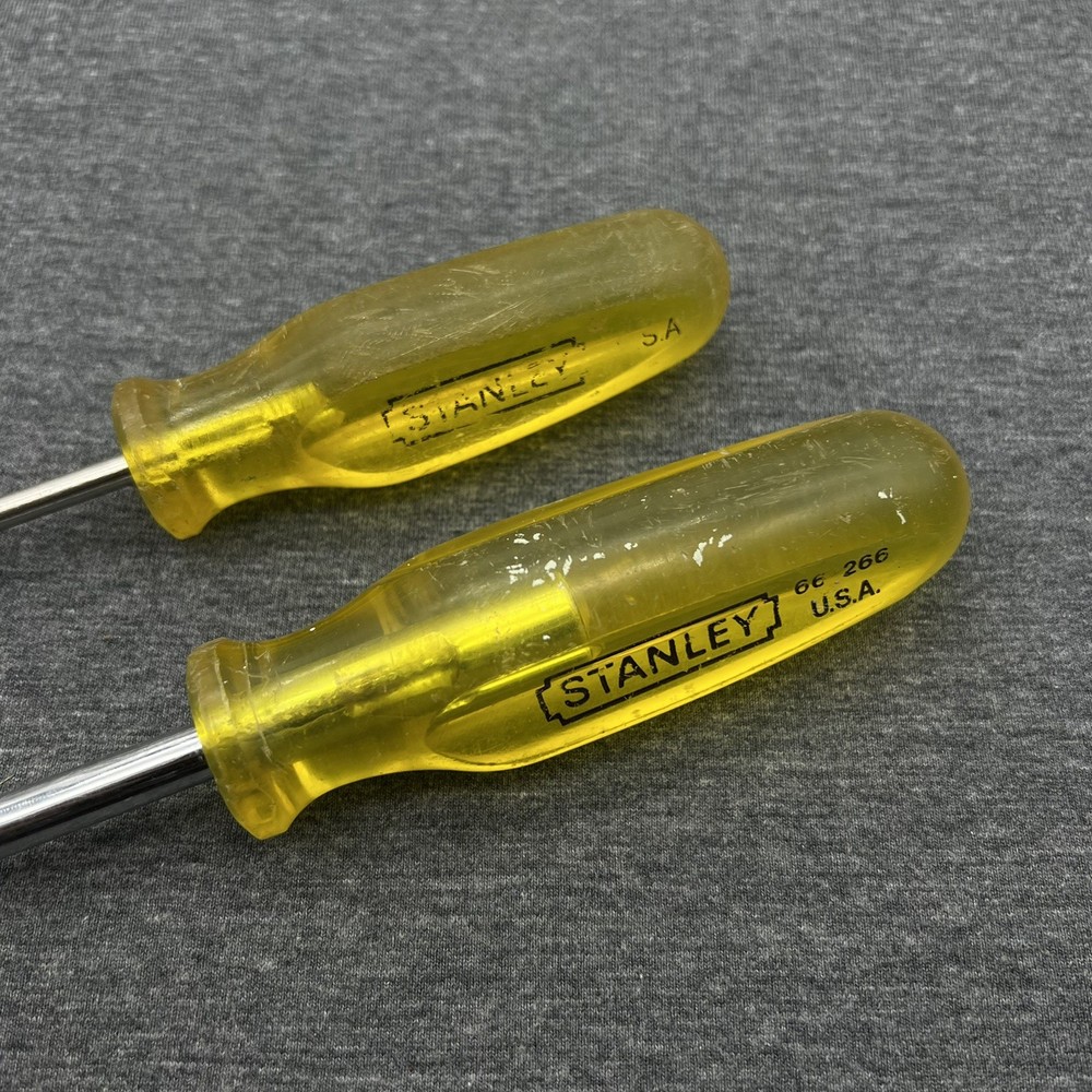 Vintage Stanley 2pc Screwdrivers Phillips & Flat Yellow Workmaster Handle USA
