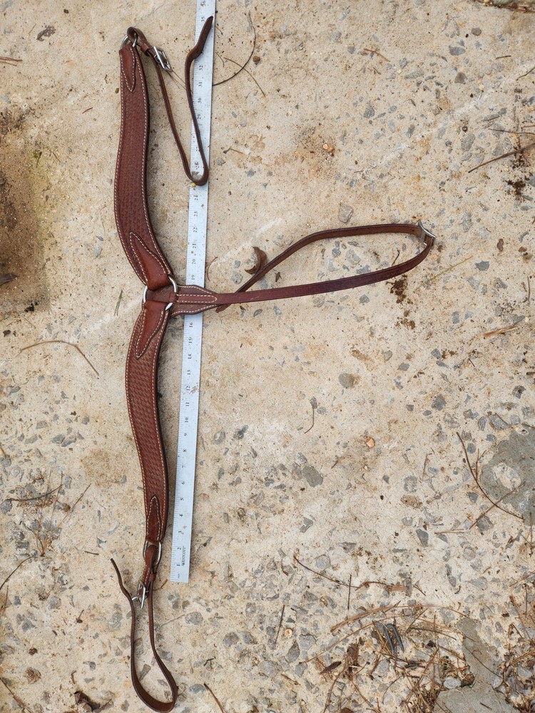 Western horse breast collar