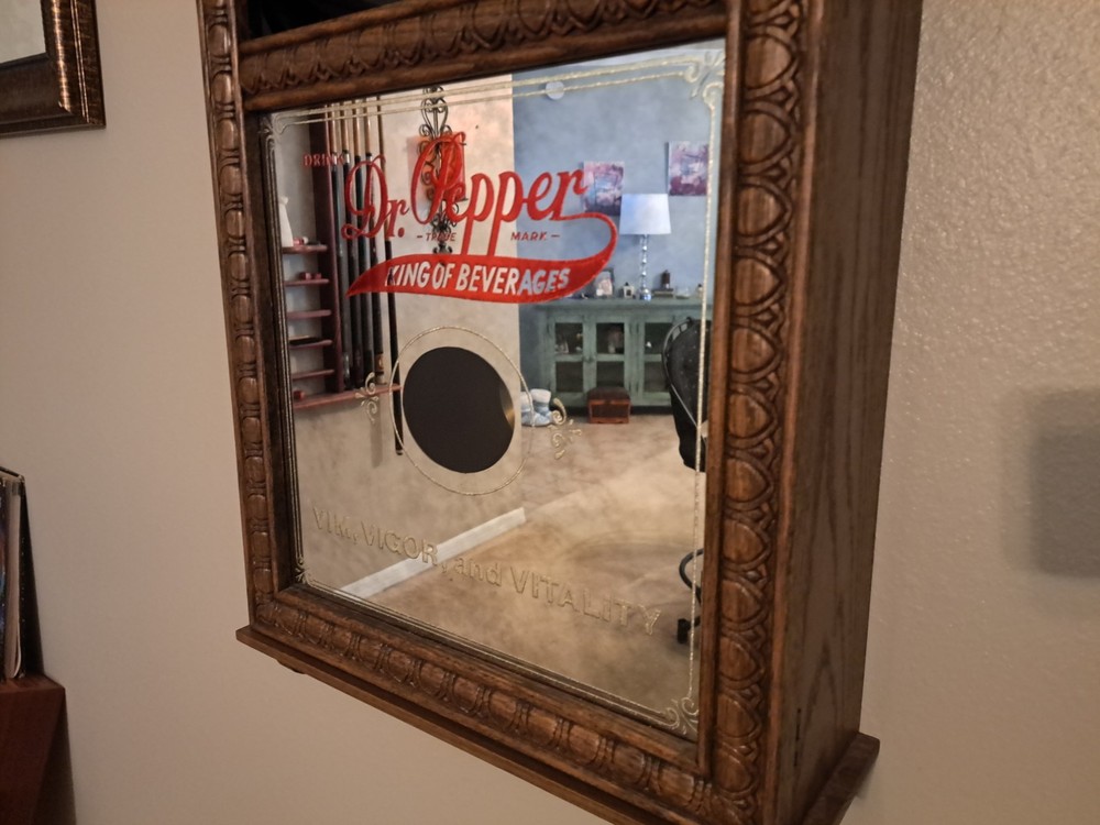 Vintage Dr Pepper Regulator Mechanical Clock Advertising Memorabilia