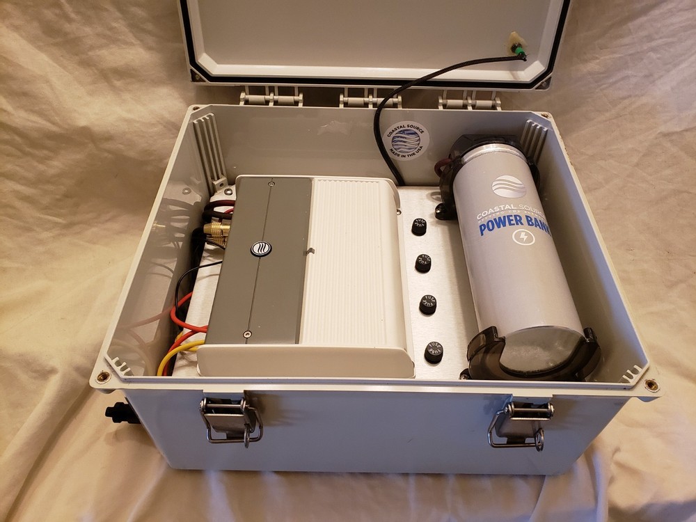 COASTAL SOURCE 4- CHANNEL AMPLIFIERS CAS 600