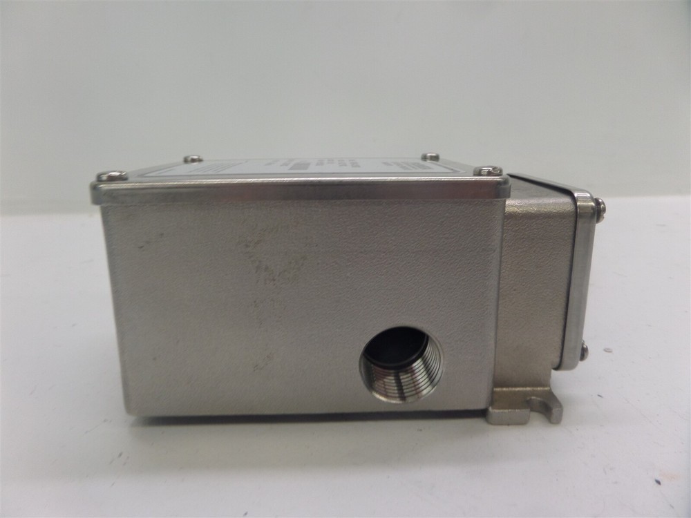 Omega PX656-0.25BDI Differential Pressure Transmitter