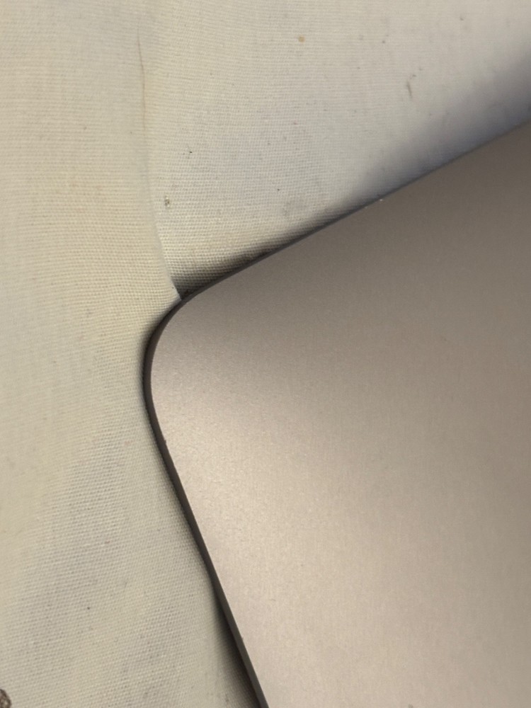 OEM MacBook Air 13" A1932/A2179 Assembly LCD Screen Replacement SILVER 9/10