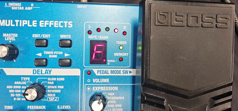 BOSS ME-50 Guitar Multiple Effects with Power Cord