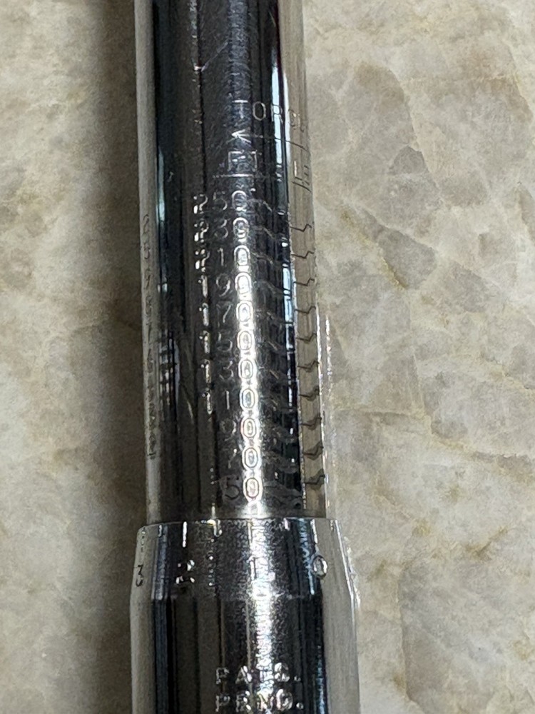 MAC TOOLS MAC TOOLS TWV250 50-250 FT/LB TORQUE WRENCH WITH CASE