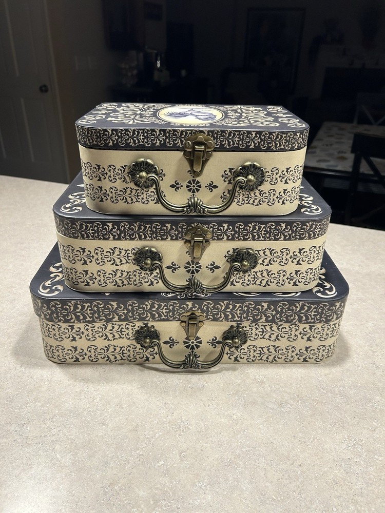 Vintage Style Nesting Stackable Decorative Cardboard Boxes 3pc