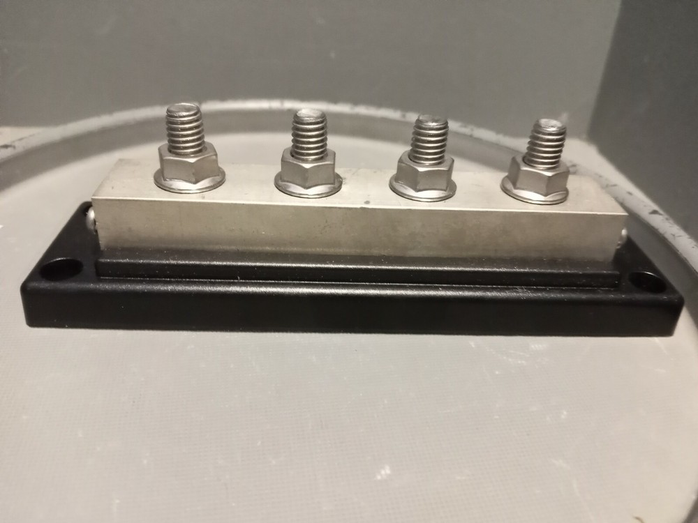 BEP 4 Stud Heavy Duty Fuse Holder