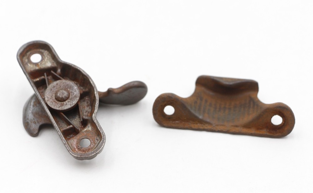 Antique Victorian Clam Shell Black Cast Iron Window Lock