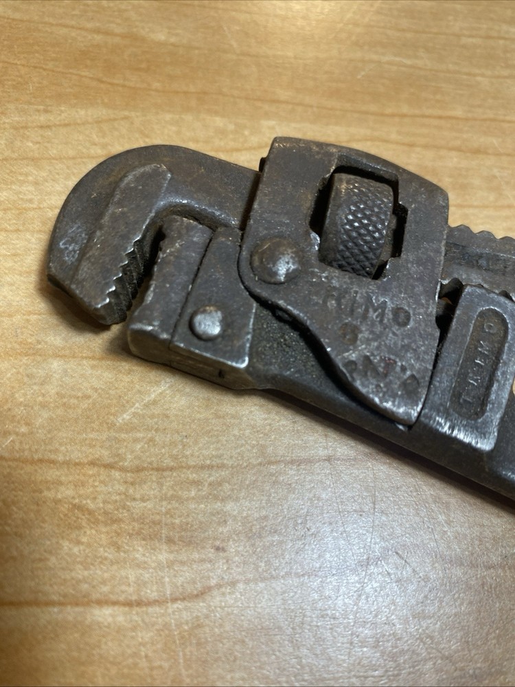 Small TRIMONT / TRIMO SIZE 6 " ADJUSTABLE PIPE WRENCH - Original