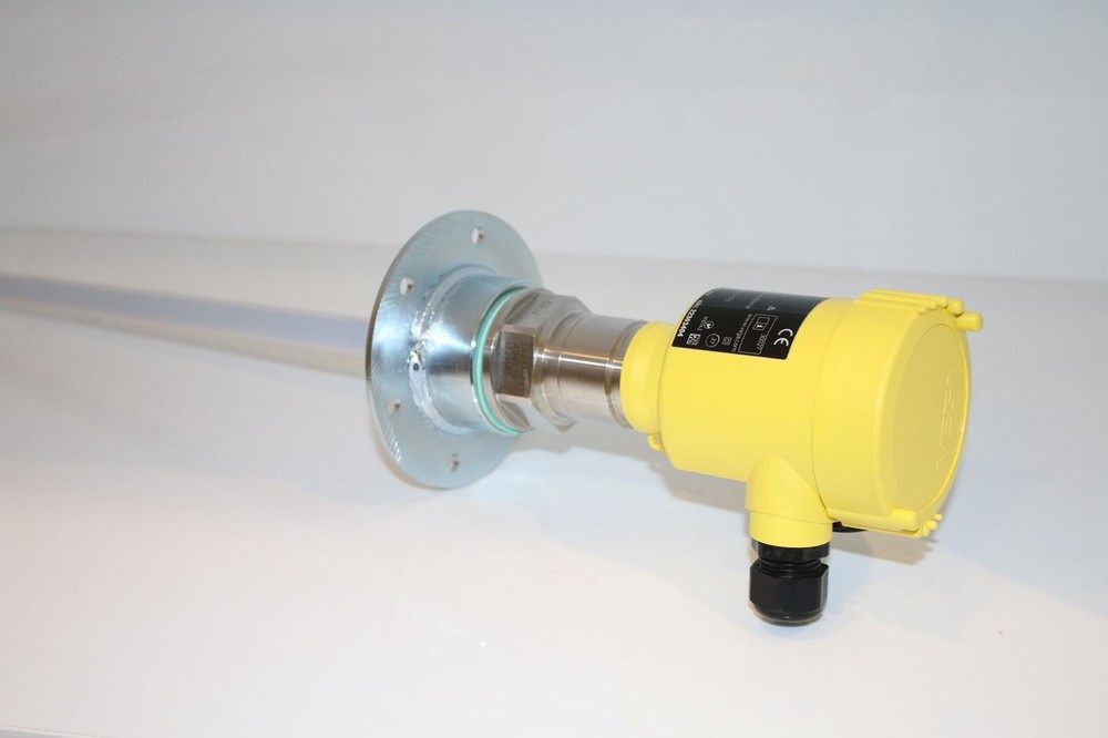 VEGACAL 63 Capacitive rod probe for continuous level Radar sensor Germany