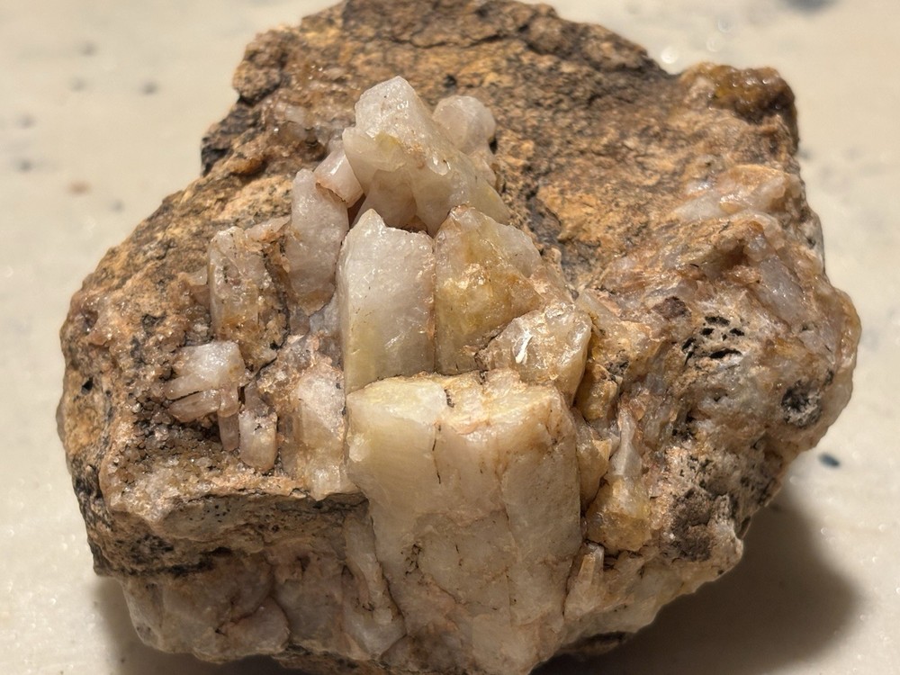 quartz gold ore 1.07 lb