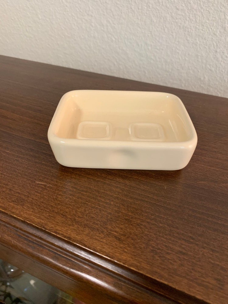 VINTAGE ANDRE RICHARD JAPAN SOFT YELLOW SOAP DISH