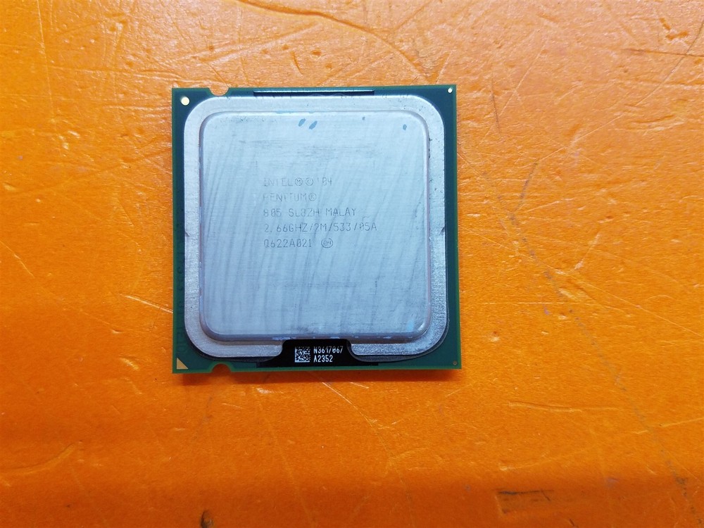 ⭐️⭐️⭐️⭐️⭐️ CPU Processor Intel 04' Pentium SL8ZH 2.66 GHz