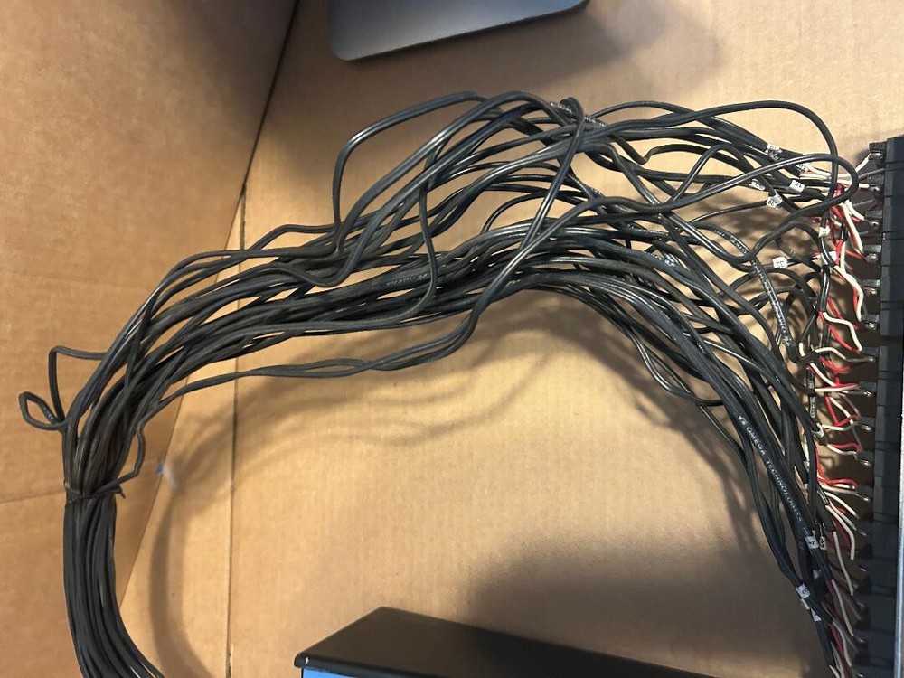 Omega OM-5000 Data Logger