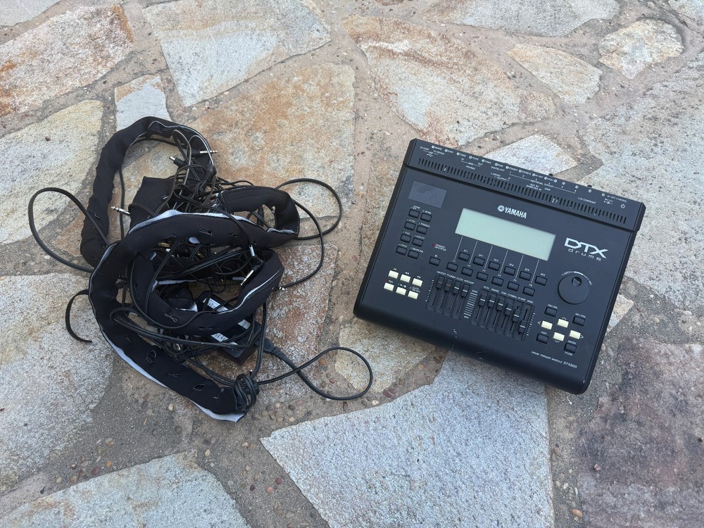 YAMAHA DTX 900 Drum Trigger Module Dtx900