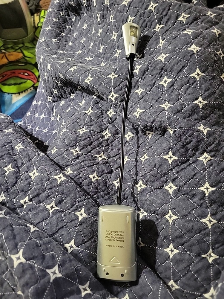 book light clip on battery-powered