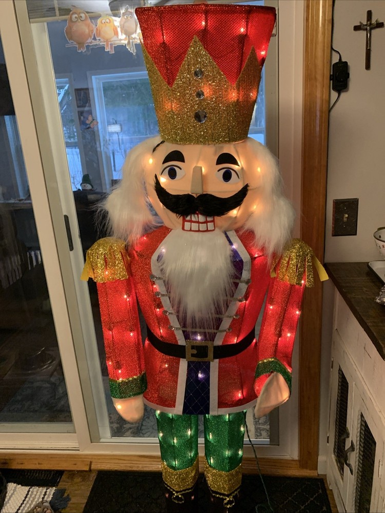 5’ Nutcracker King LED light Up. Red/Gold