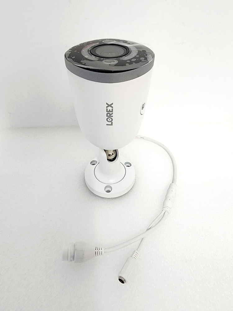 Lorex 4K Ultra HD Smart Deterrence IP Camera w/Smart Security Lighting E895AB