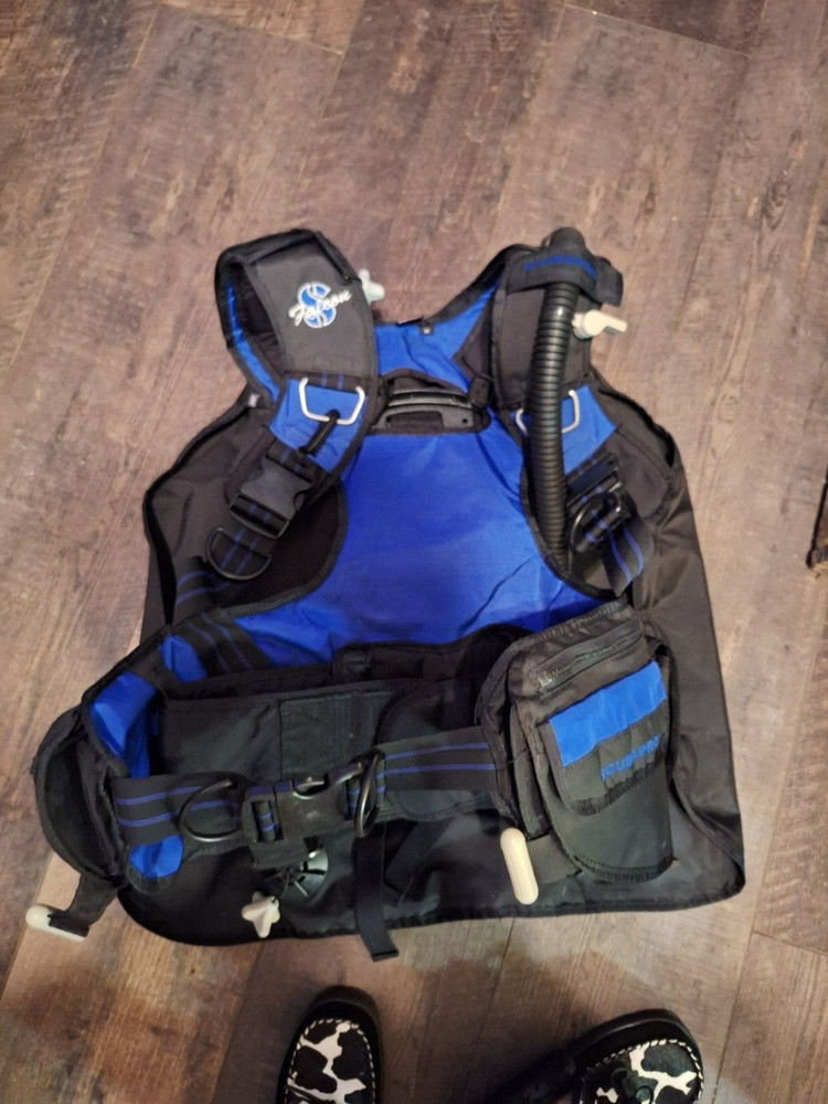 SCUBAPRO Falcon BCD Blue Medium Used